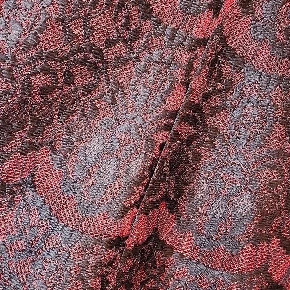 KENSIE metallic red and black dress. Size 6 - Picture 5 of 6